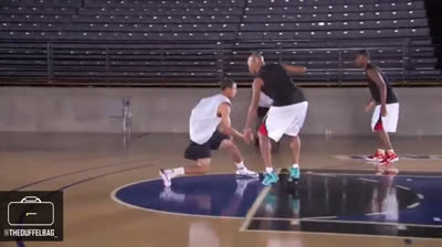 Curry, Kyrie, LeBron , KD More Teaching Their Signature Moves